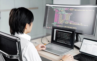 青州 api php源码,下载的php源码怎么运行呢？